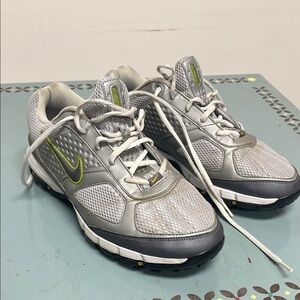 Nike air Silver and Lime golf Shoes 9.5